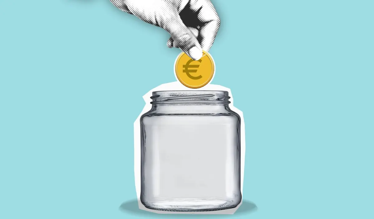 How to Build a Rural Emergency Fund When Income Comes in Bursts